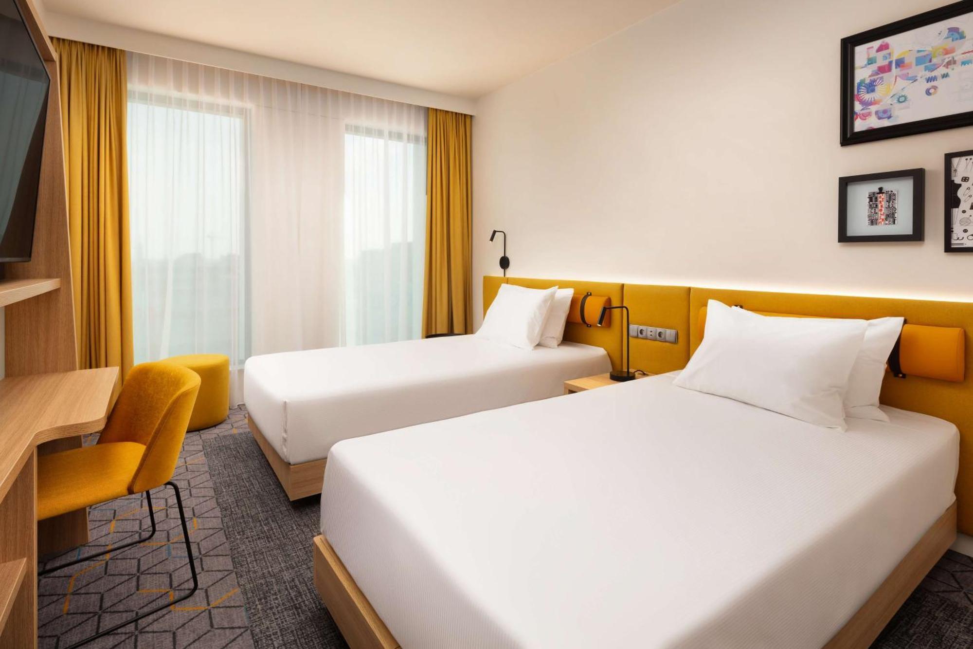 Hampton By Hilton Lodz City Center Екстериор снимка